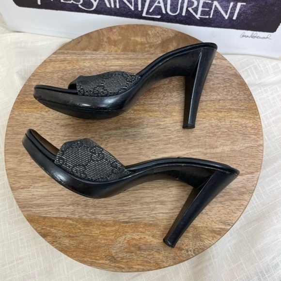 AUTHENTIC Y2K Gucci size 34 GG monogram Denim Wood Mule Heels - Picture 3 of 9